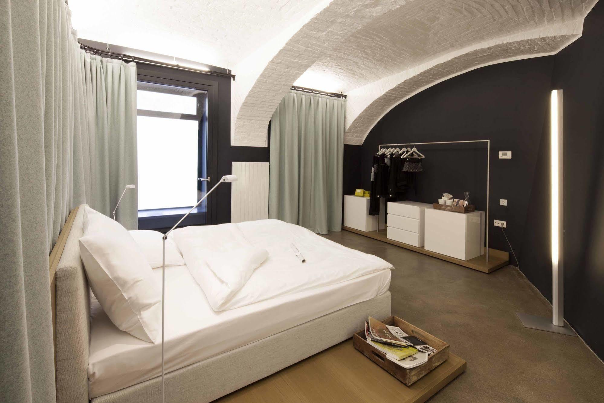Graetzlhotel Beim Belvedere Виена Екстериор снимка